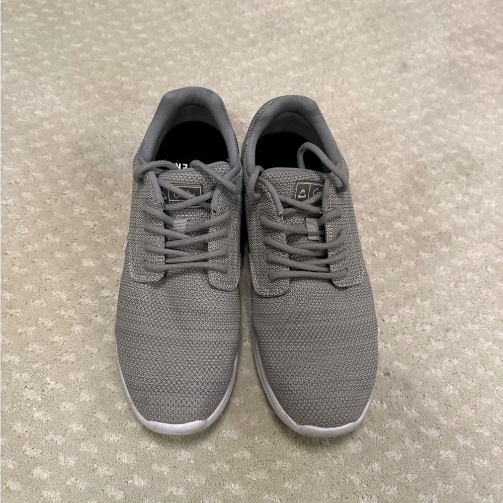 LNC Travis Matthew Cuater Men’s Sneakers size 9.5

Only worn twice!